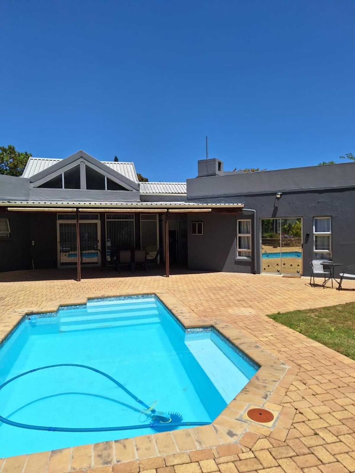 Dee-one's At Napier,kenridge,self Catering With Pool Appartement Kenridge
