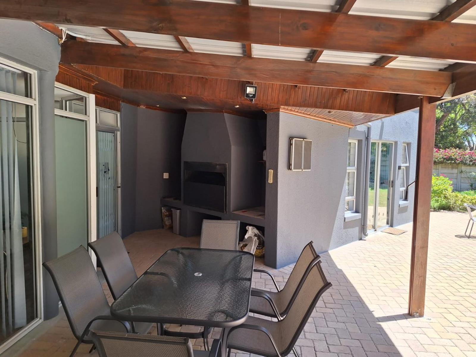 Dee-one's At Napier,kenridge,self Catering With Pool Appartement